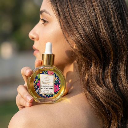 Ayurvedisches Haarserum-Öl mit 11 Kräutern für stärkeres Haar, gebändigten Frizz und strahlenden Glanz